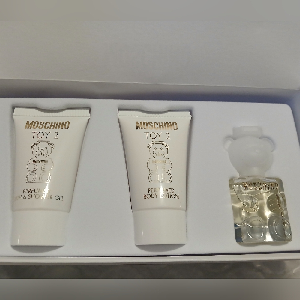 Moschino Toy 2